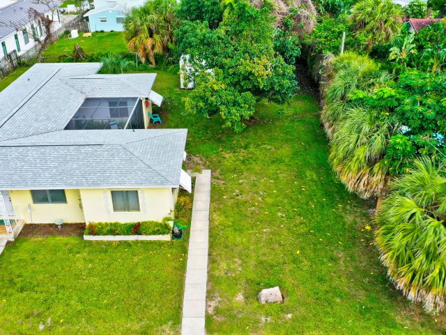 Home for sale at 109 Avocado Road - photo 4925901
