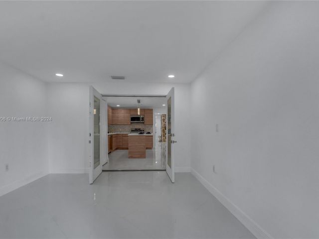 Home for sale at 1137 SW 8th Ave - photo 4930062