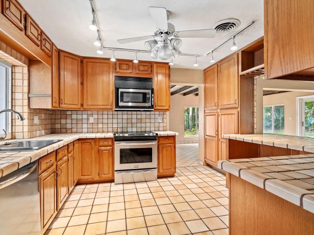 Home for sale at 2620 Duck Key Lane - photo 4947540