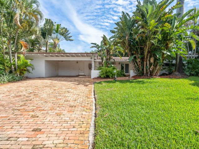 Home for sale at 2620 Duck Key Lane - photo 4947548