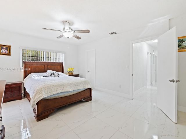 Home for sale at 411 SW 34th Ave - photo 4929006