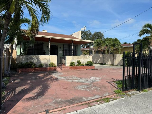 Home for sale at 1765 NW 5th St - photo 4927504
