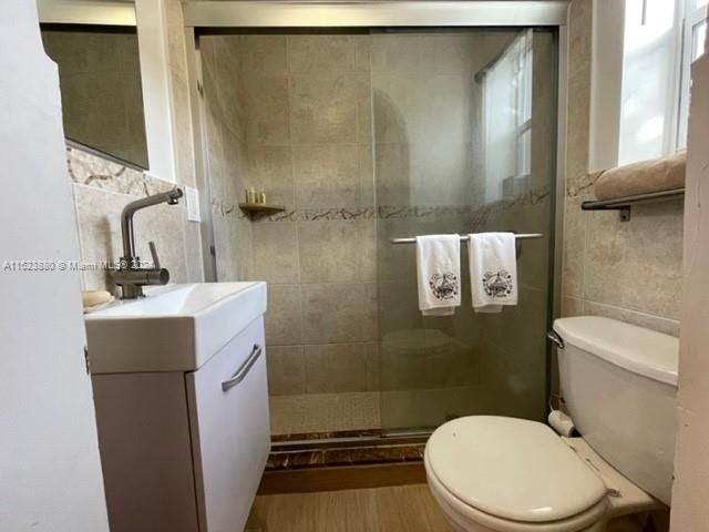 Home for rent at 618 86th St 618 - photo 5040843