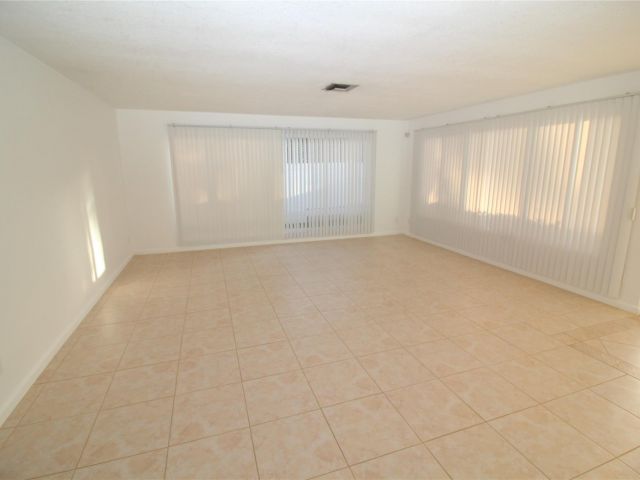 Home for rent at 4454 W Tradewinds Ave - photo 4951613