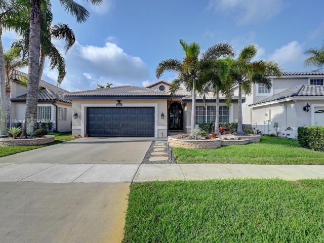 Home for sale at 17912 SW 12th Ct - photo 4935925