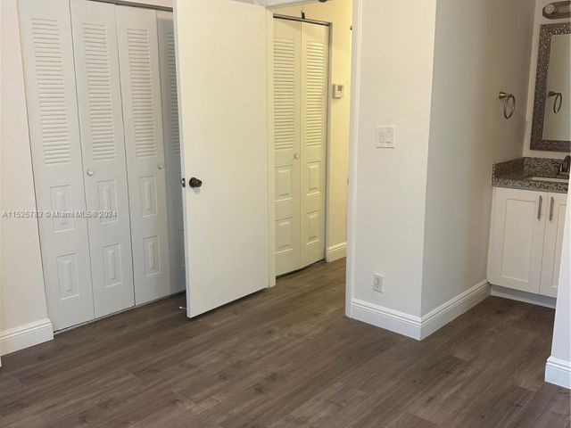 Home for rent at 1921 NE 15th Ave 1921 - photo 5472828