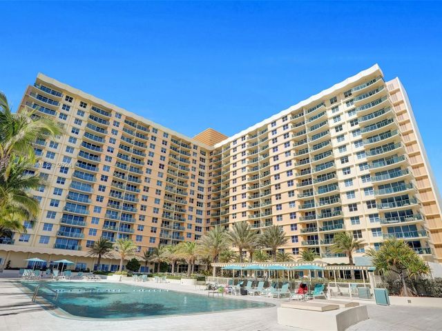 1-bedroom condo for rent in Hollywood - 2501 S Ocean Dr (Avail. May 5th,2026) 314 - MondialRealty