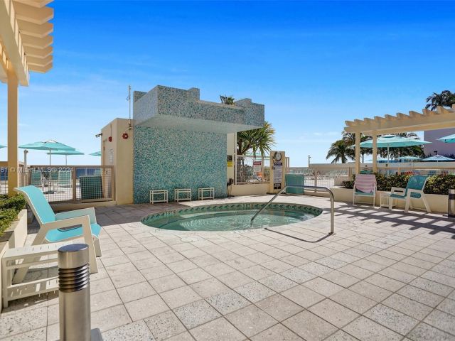1-bedroom condo for rent in Hollywood - 2501 S Ocean Dr (Avail. May 5th,2026) 314 - MondialRealty