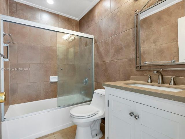 Home for sale at 16064 SW 83rd Ter - photo 5160328