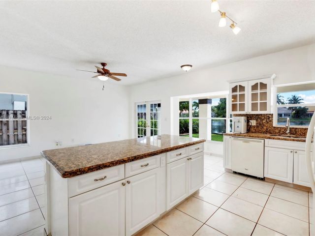 Home for sale at 16064 SW 83rd Ter - photo 5160339