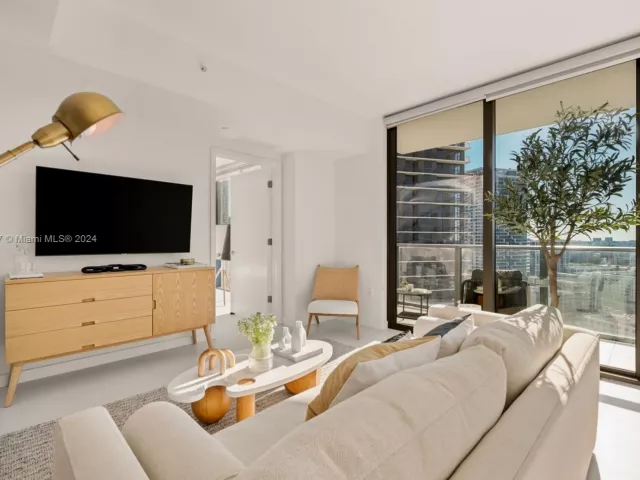 2-bedroom condo for rent in Miami - 501 NE 31st St 2209 - MondialRealty