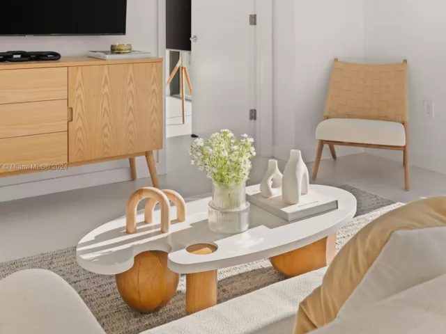 2-bedroom condo for rent in Miami - 501 NE 31st St 2209 - MondialRealty