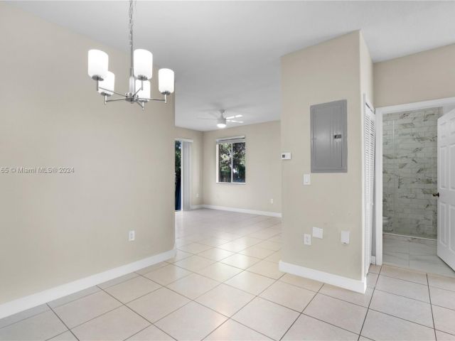 Home for rent at 1465 SE 24th Ct 248 - photo 4966672