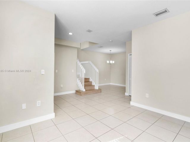 Home for rent at 1465 SE 24th Ct 248 - photo 4966674