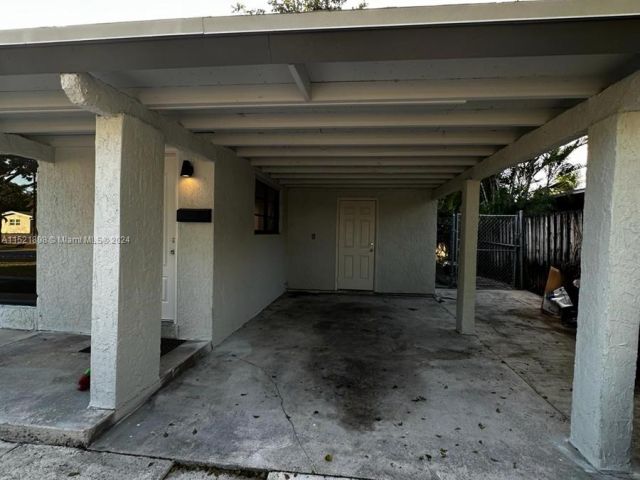 Home for rent at 2021 NW 12th Ave - photo 4967505