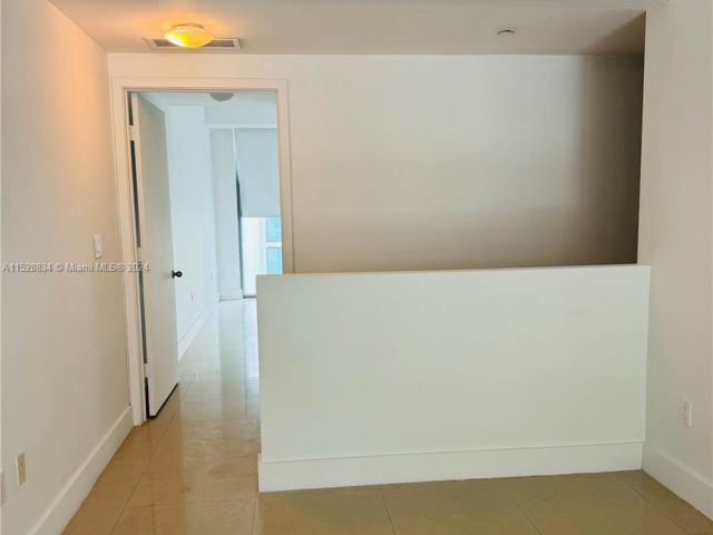 Home for rent at 6000 Collins Ave 313 - photo 5468181