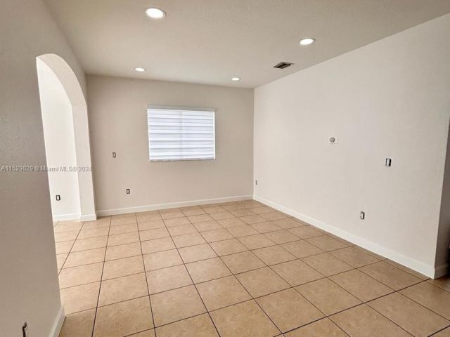 Home for rent at 13520 SW 255th Ter 0 - photo 4973498