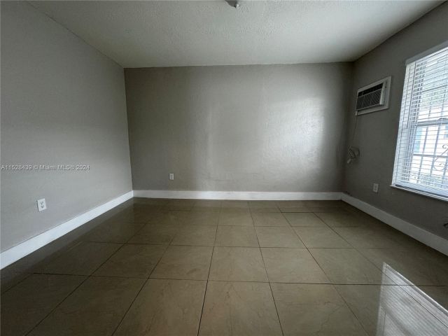 Home for rent at 1111 NW 77th St 1111 - photo 4981599