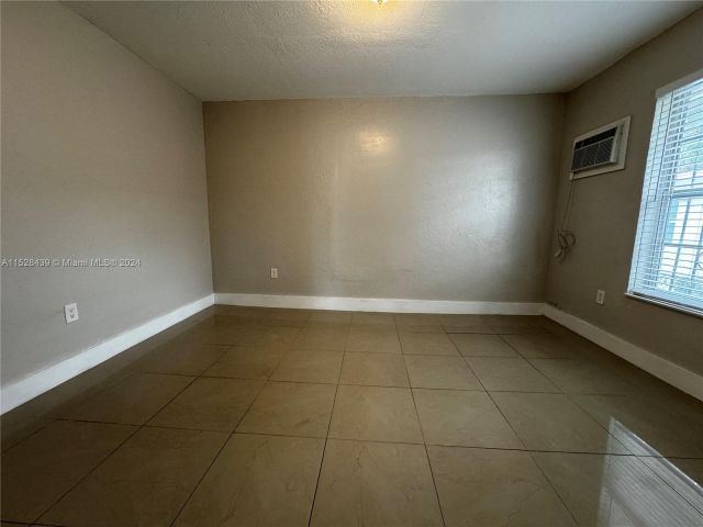 Home for rent at 1111 NW 77th St 1111 - photo 4981600