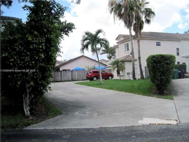 Home for rent at 14154 SW 151st Ave 14154 - photo 4977416