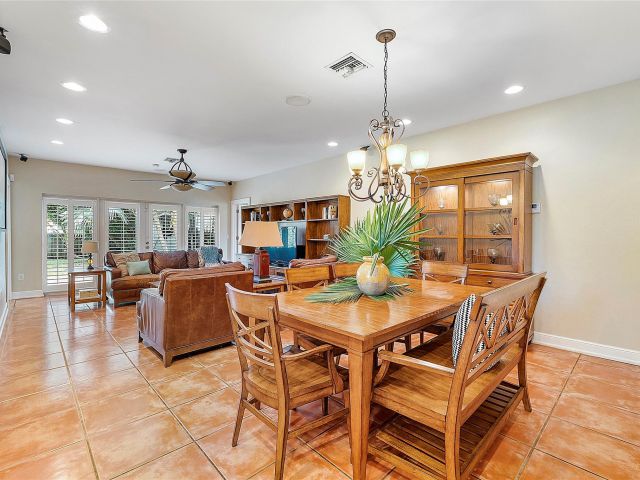 Home for sale at 925 SW 21st St - photo 5024721