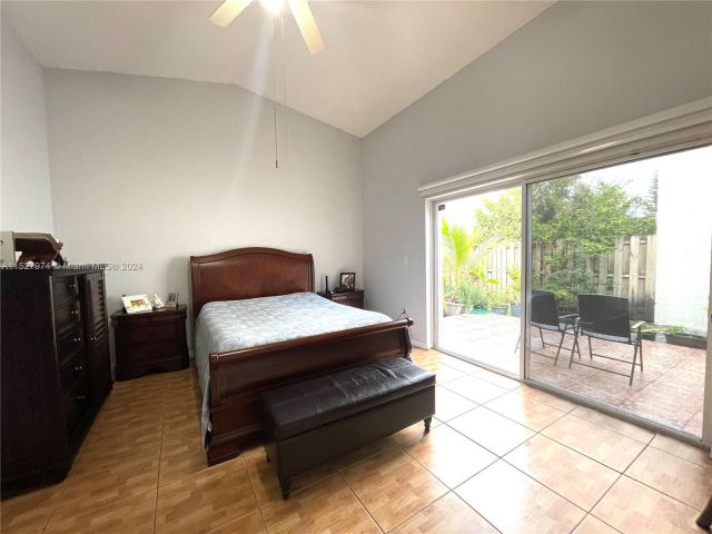 Home for rent at 9929 NW 29th Ter - photo 4985979