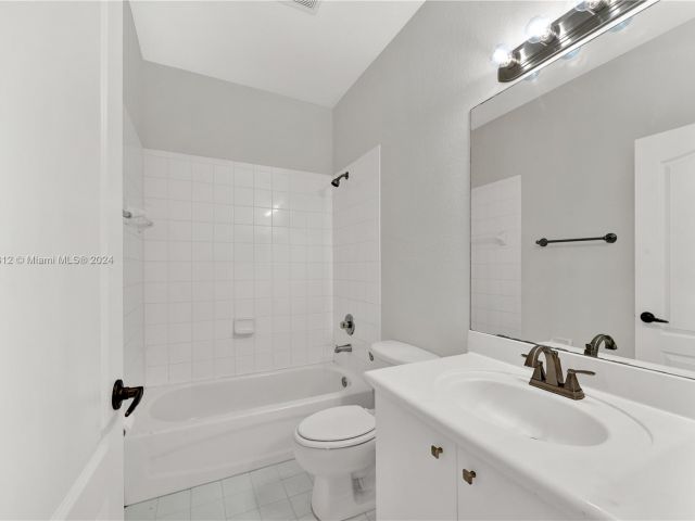 Home for sale at 8450 NW 113th Psge - photo 5168741