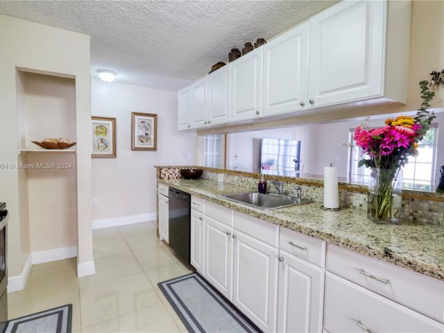 Home for sale at 19348 SW 118th Pl - photo 5472507