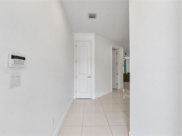 Home for sale at 100 NW 69th Circle 93 - photo 5393924