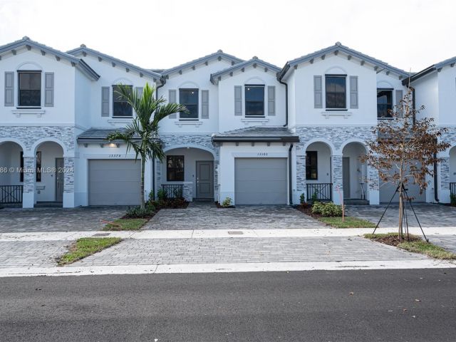Home for sale at 13380 SW 287th Ter . - photo 4999826