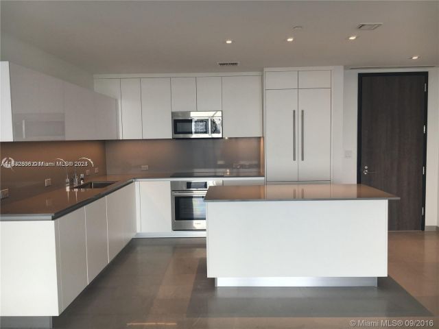 Apartment for sale  Unit #3510 - photo 5913254