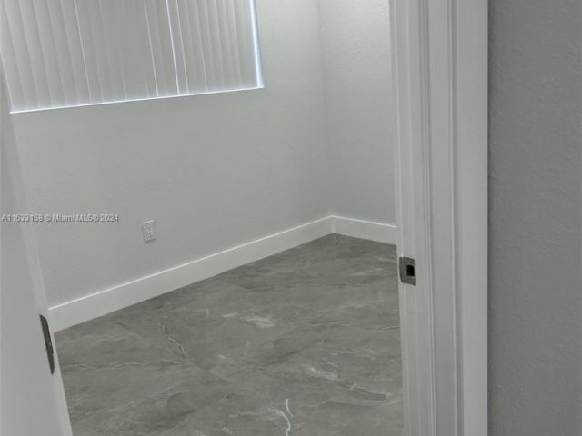 Home for rent at 3501 SW 89th Ct 3501 - photo 5113622