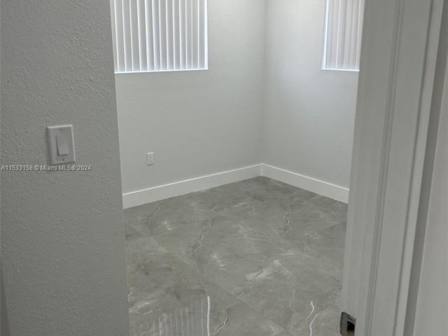 Home for rent at 3501 SW 89th Ct 3501 - photo 5113626