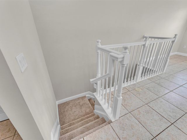 Home for rent at 32 NE 23rd Ave - photo 5090109