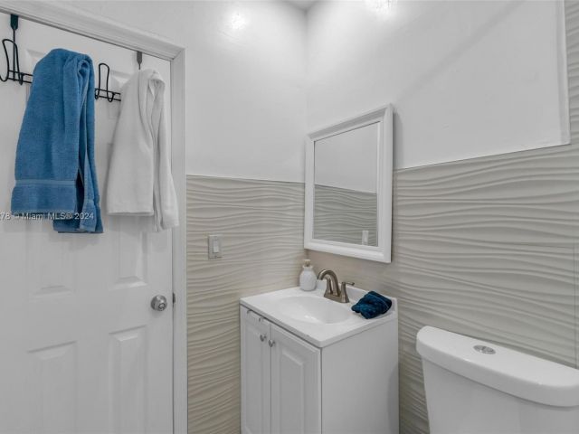 Home for sale at 1780 NW 49th St - photo 5041341
