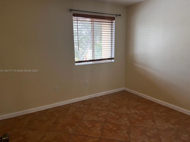 Home for rent at 2612 SE 15th Pl 325 - photo 5003687