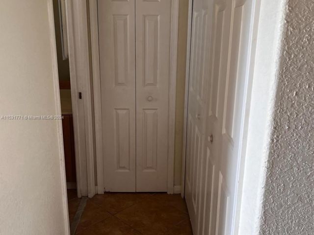 Home for rent at 2612 SE 15th Pl 325 - photo 5003692