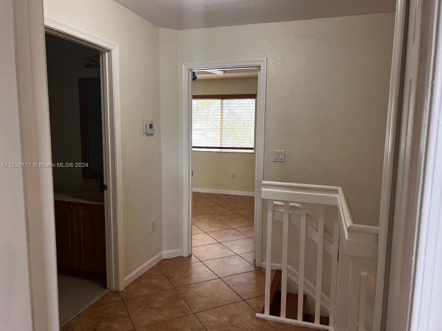 Home for rent at 2612 SE 15th Pl 325 - photo 5003694