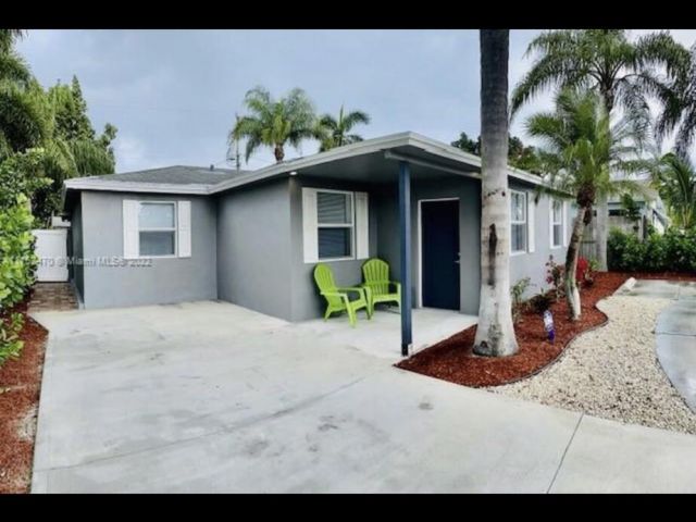 Home for sale at 609 SW 10th Street - photo 5007568