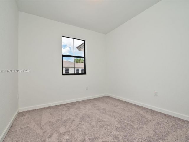 Home for sale at 523 SW 19th Ter - photo 5009505