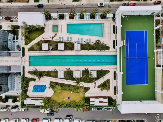 2-bedroom condo for sale in Miami - 700 NE 26th Ter 3505 - MondialRealty