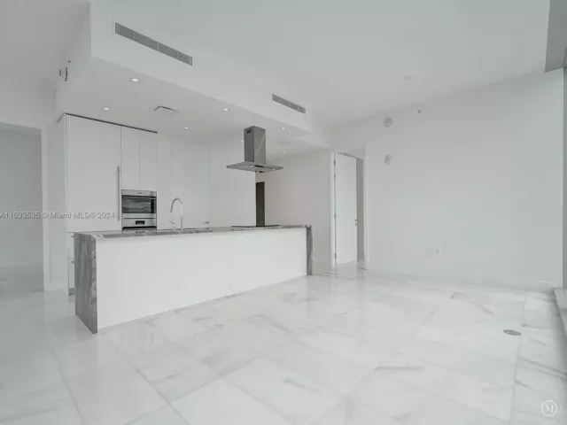 2-bedroom condo for sale in Miami - 700 NE 26th Ter 3505 - MondialRealty
