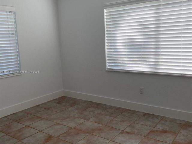 Home for rent at 7415 SW 56th Ave 0 - photo 5010596