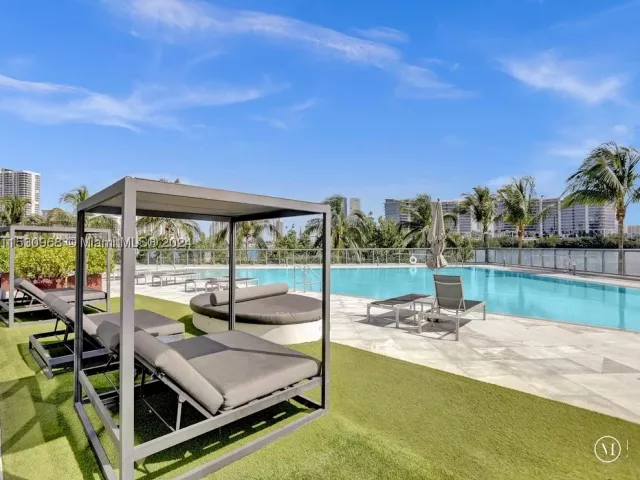 3-bedroom condo for sale in Aventura - 3250 NE 188th St 207 - MondialRealty