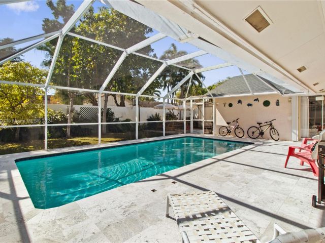 Home for sale at 13480 SW 99th St - photo 5013505