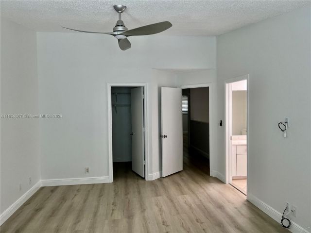 Home for rent at 607 NE 16th Ter 607 - photo 5115627