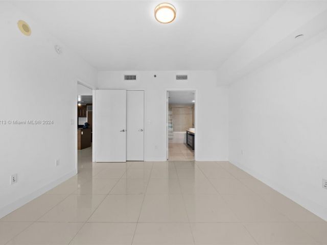 Apartment for sale  Unit #4914 - photo 5017693