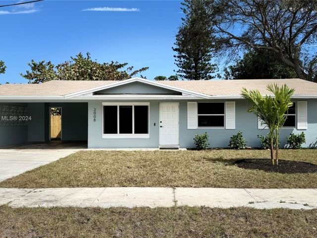 Home for sale at 2008 NW 10th Ave - photo 5017827