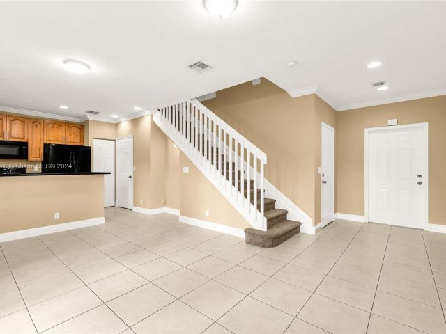 Home for sale at 414 NE 1st Ave 414 - photo 5026471