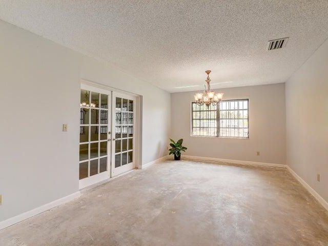 Home for sale at 585 Coral Way - photo 5041604